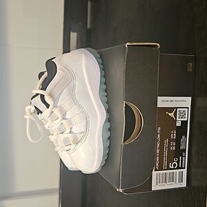 Jordan 11 Retro Low TD